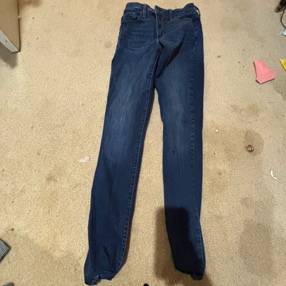 BARELY WORN Universal Thread High Rise Skinny Jeans size 2/26L. WILL BE WASHED!